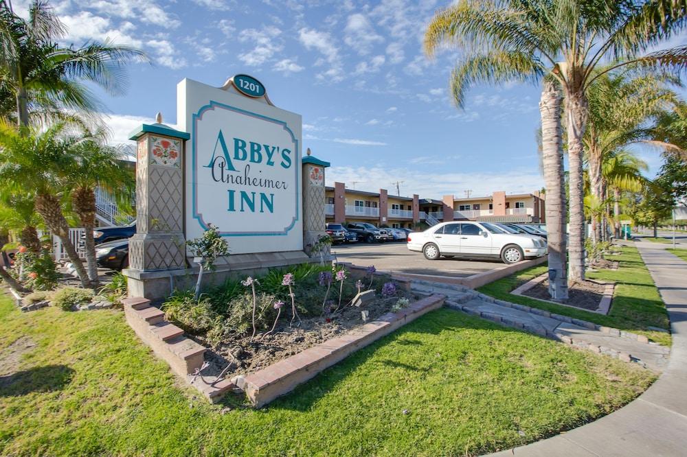 Abby'S Anaheimer Inn - Across Disneyland Park Ngoại thất bức ảnh